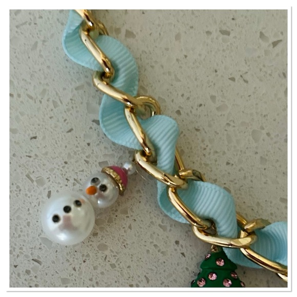 NWT Betsey Johnson Faux Stone Jingle Bell Bling Christmas Charm Bib Necklace - Picture 4 of 7